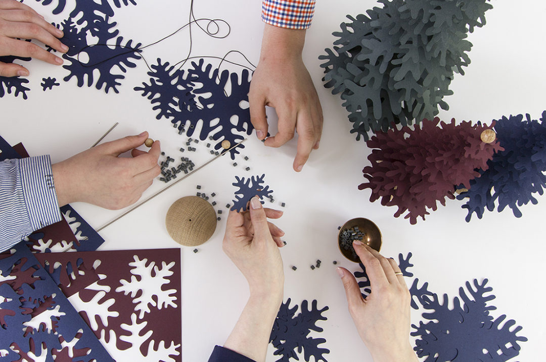 Co-creation-kit-3D-christmas-paper-tree-decoration-this-is-all-it-takes-to-make-your-decoration